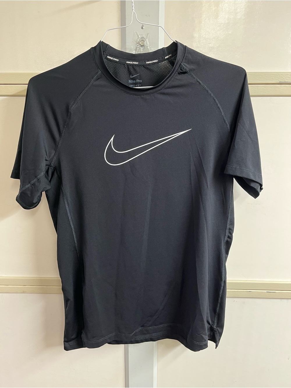 Nike Men’s Black Rash Guard with White Swoosh